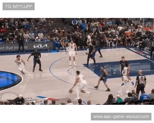 约基奇后仰传球撕裂对手——从一种传球看见你的场上觉醒