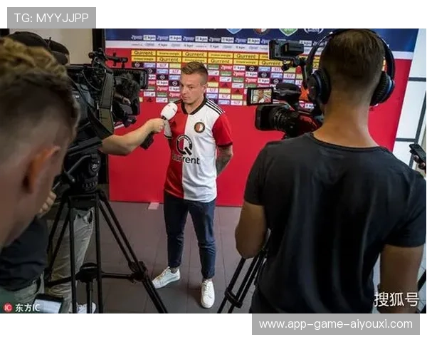 费耶诺德中场调度效果提升